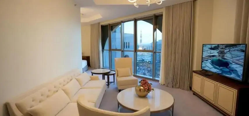 Peninsula Worth Hotel image